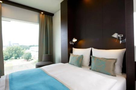 Motel One Amsterdam - 4