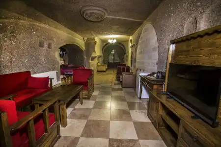 Roma Cave Suite - 2