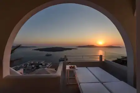 Nefeles Luxury Suites - 18