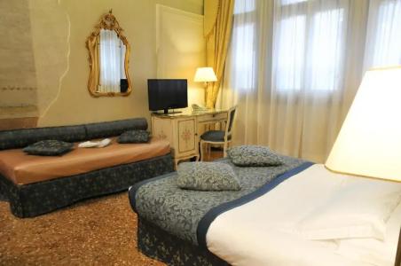 Palazzo Lion Morosini - Check in Presso Locanda Ai Santi Apostoli - 43