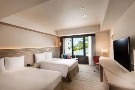 DoubleTree by Hilton Okinawa Chatan Resort - 11