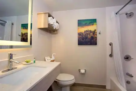 SureStay by Best Western Santa Monica - 74