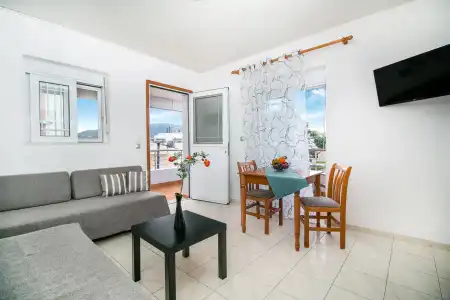 Platoni Elite Apartments - 3