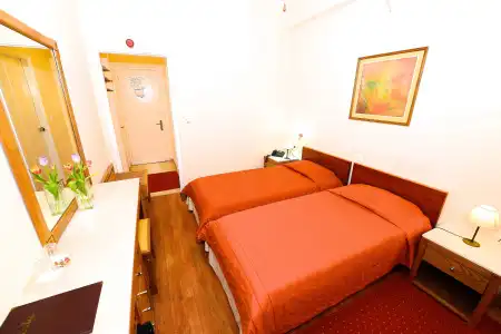 Dalia - 6