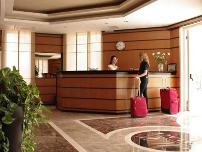 Monte Carlo Palace Suites - 16