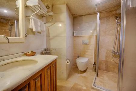 Tulip Cave Suites - 93