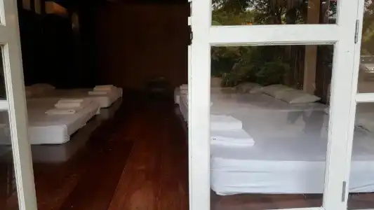 Ruean Mai Chai Khlong - 30