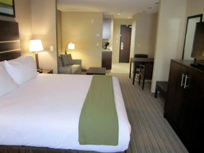Holiday Inn Express Golden-Kicking Horse by IHG - 24