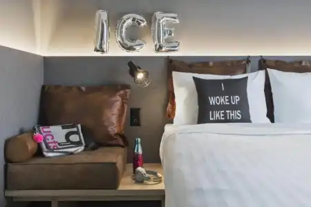 Moxy Lausanne City - 37