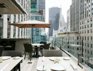 DoubleTree by Hilton New York Midtown Fifth Ave - 25
