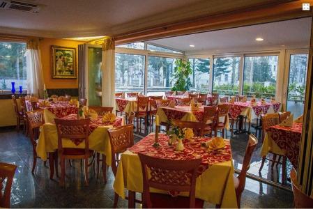 & Restaurant Garda - 9