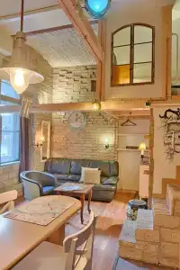 Lavender Circus Hostel, Doubles & Ensuites - 21