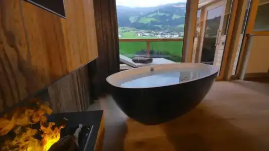 HELD - & SPA - 235