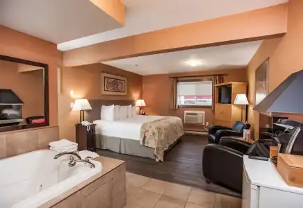 Swiss Chalet Motel - 5