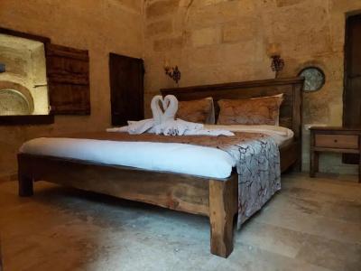 Armesos Cave - 49
