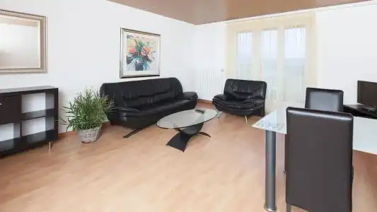 Apartments Swiss Star University - 9
