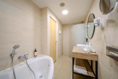 Campanile Montpellier Ouest - 50