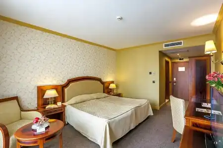 Romance & Family Suites - 59