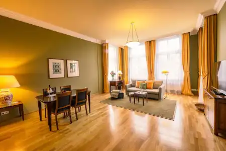 Louisa's Place - 137