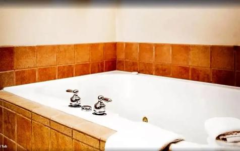 Inn at Eagle Mountain - 28