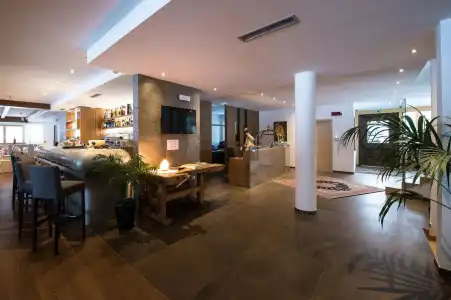 Golden Park Resort - 18