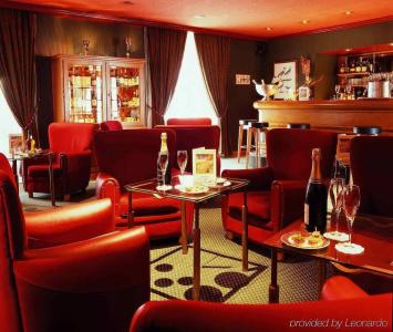 de Bourbon - Mercure Bourges - 25