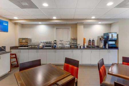 Comfort Suites Raleigh Walnut Creek - 26