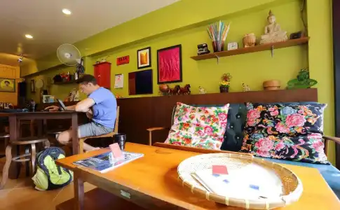 Baan Saladaeng Boutique Guesthouse - 12