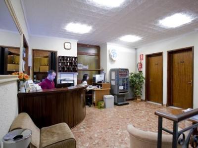 Hostal Menurka - 1