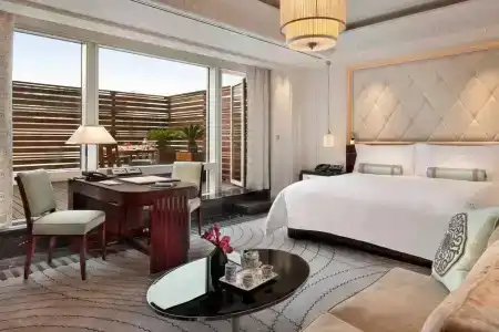 The Peninsula Shanghai - 42