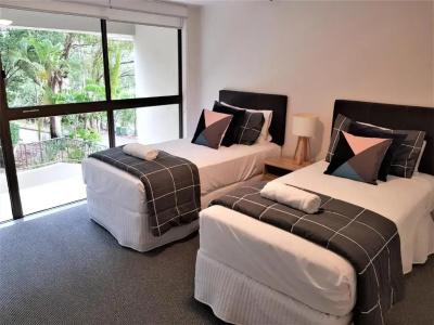 Gemini Court Holiday Apartments - 3
