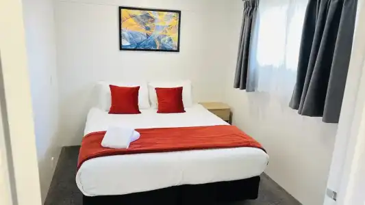 18th Avenue Thermal Motel - 13