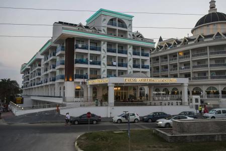 Palm World Side Resort & Spa - 36