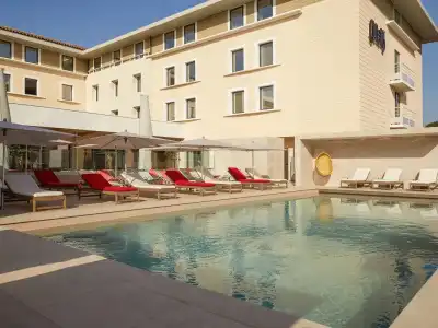 Mercure Avignon TGV et Spa - 15