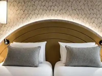 Mercure Chartres Est - 185