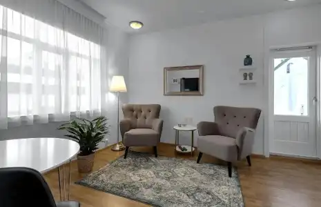 Castle House Luxury Apartments - 11