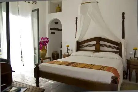 Quartara Boutique - 56