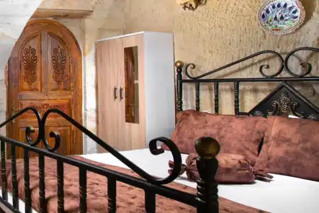 Romantic Cave - 63