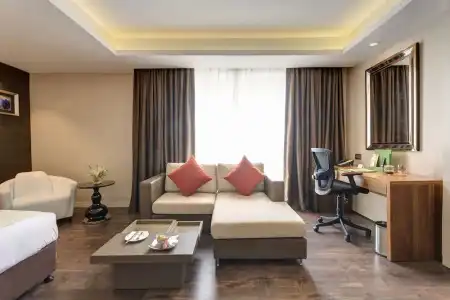 Holiday Inn Kolkata Airport by IHG - 90