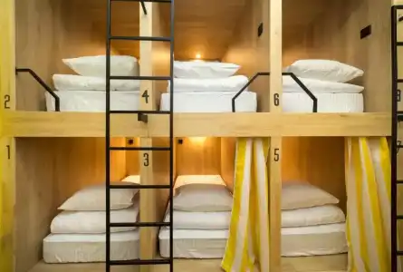 Bee Station - Hostel - 43