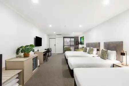Quality Inn Presidential - 48