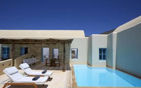 Black Rose Beach Suites - 111
