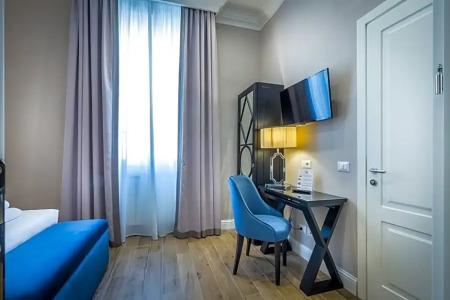 Emma Small Luxury - 34