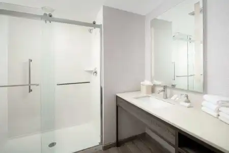 Hilton Garden Inn Miami Brickell South - 8