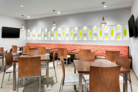 Springhill Suites San Diego Mission Valley - 24