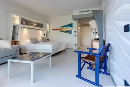 Augustus & Resort - 47
