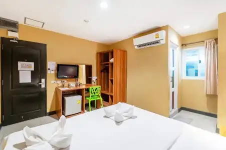 The Richy Place Guest House - 35