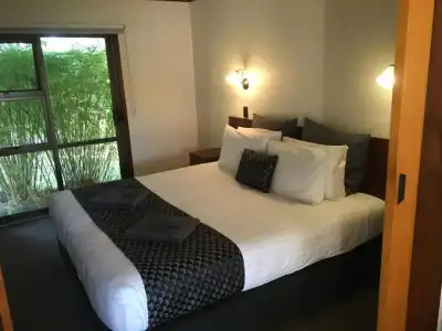 Half Moon Bay Motel - 24