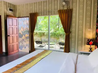 Canal Resort - 85