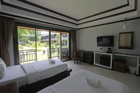 Phi Phi Andaman Beach Resort - 56